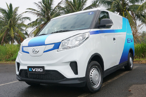 EV视界 | 专业智能物流新选择 上汽大通EV30体验试驾